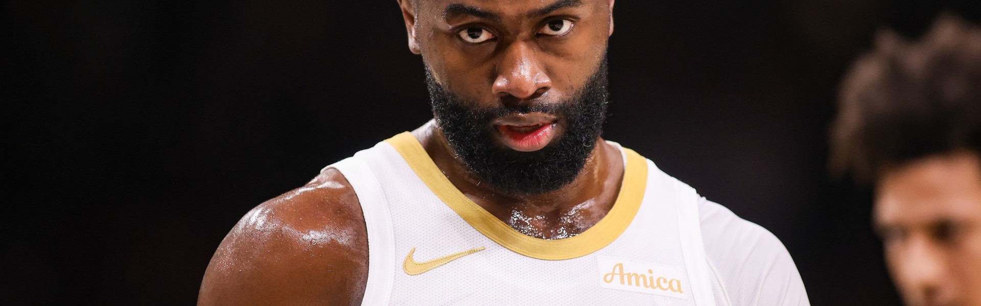 世界杯官方入口-杰伦·布朗：会和教练组进行沟通 力争明天的背靠背也能出战