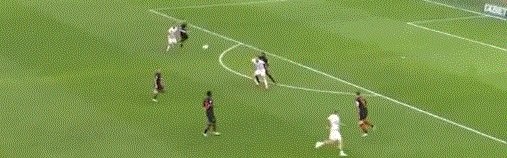 世界杯官方入口-【意甲】莱昂+烈火替补造逆转 AC米兰先丢2球3比2胜